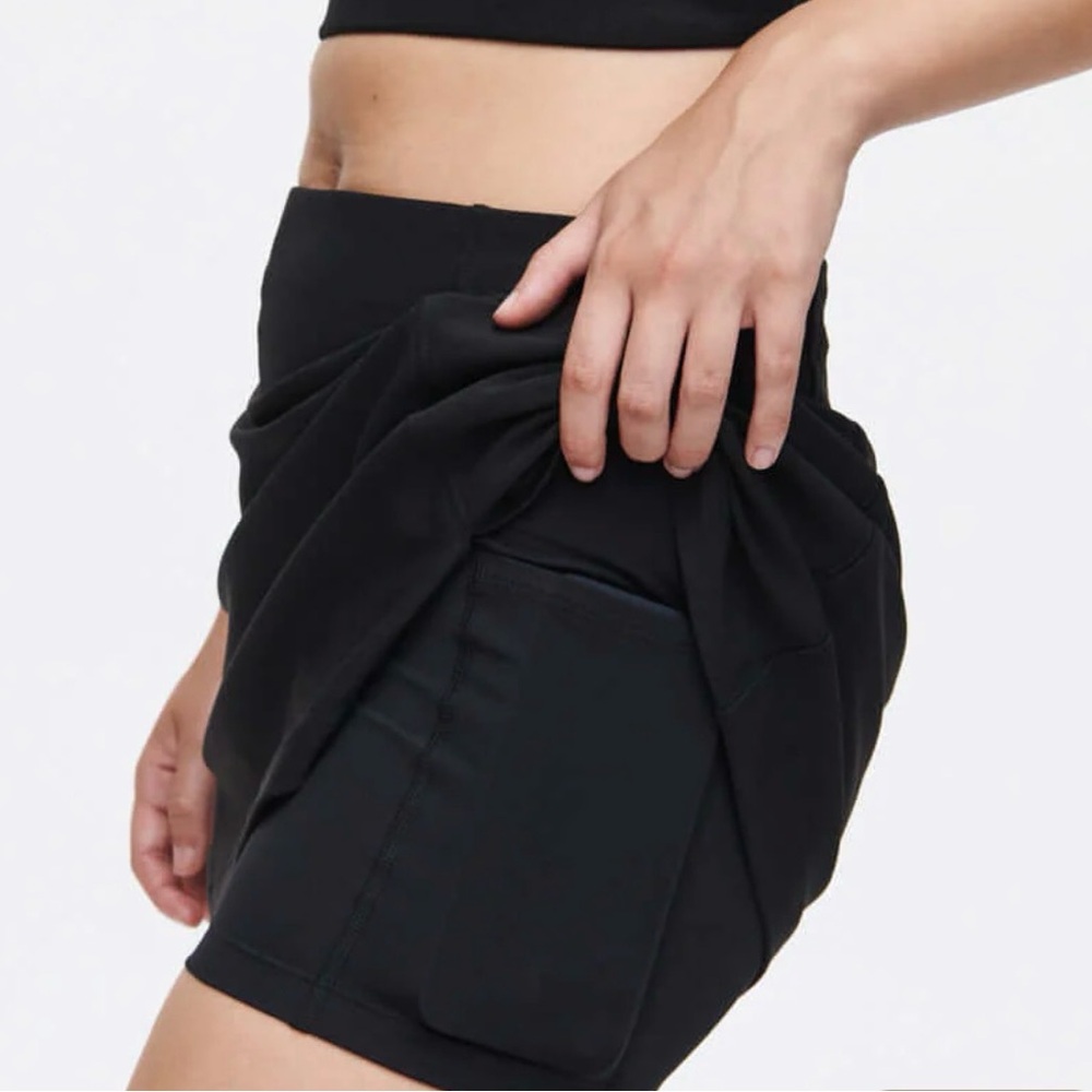 Outdoor Voices skort